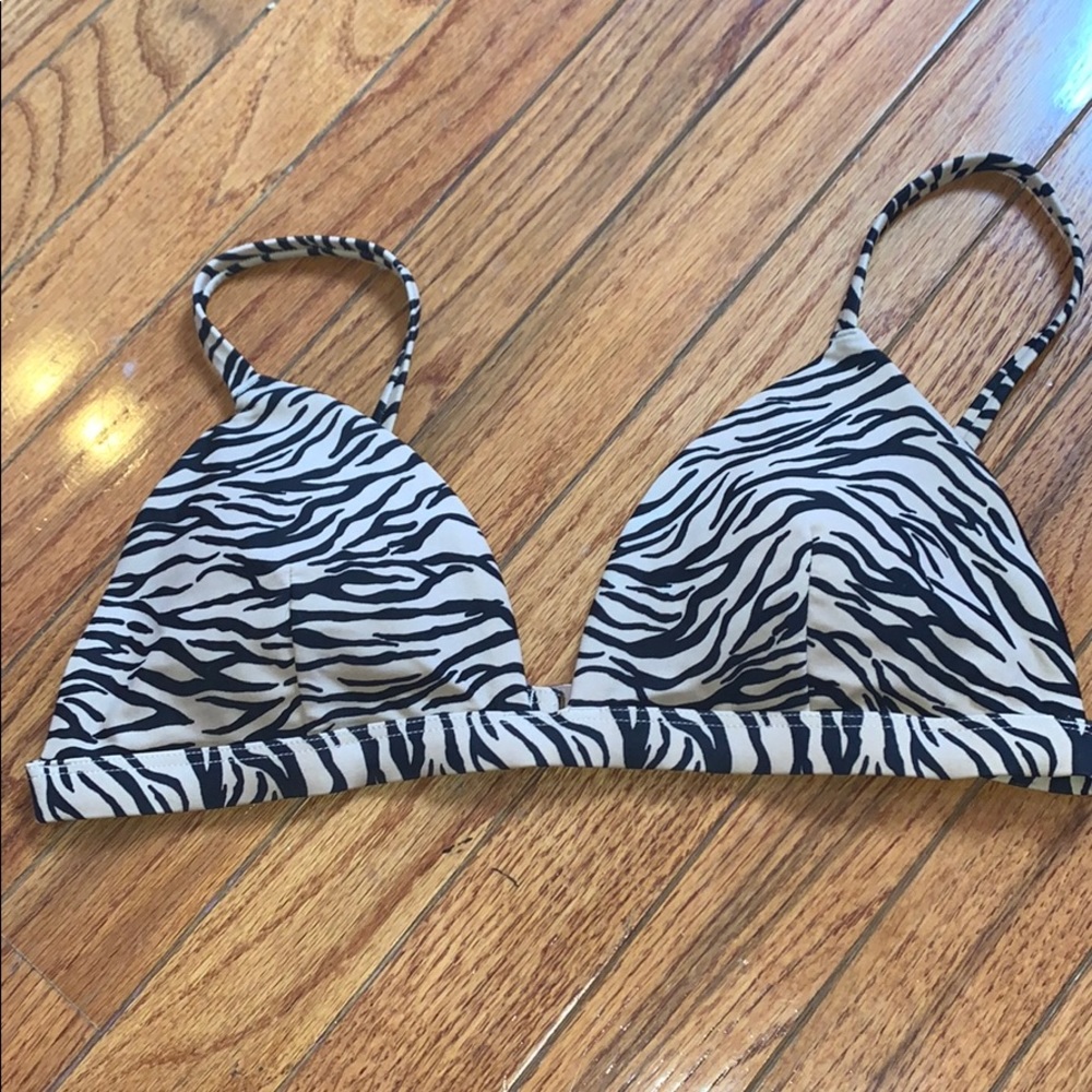 Hollister bikini too